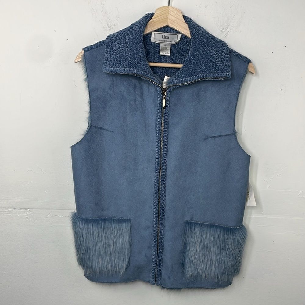 LISA INTERNATIONAL Women's Vest Blue Faux Fur Suede Pockets NWT size MED